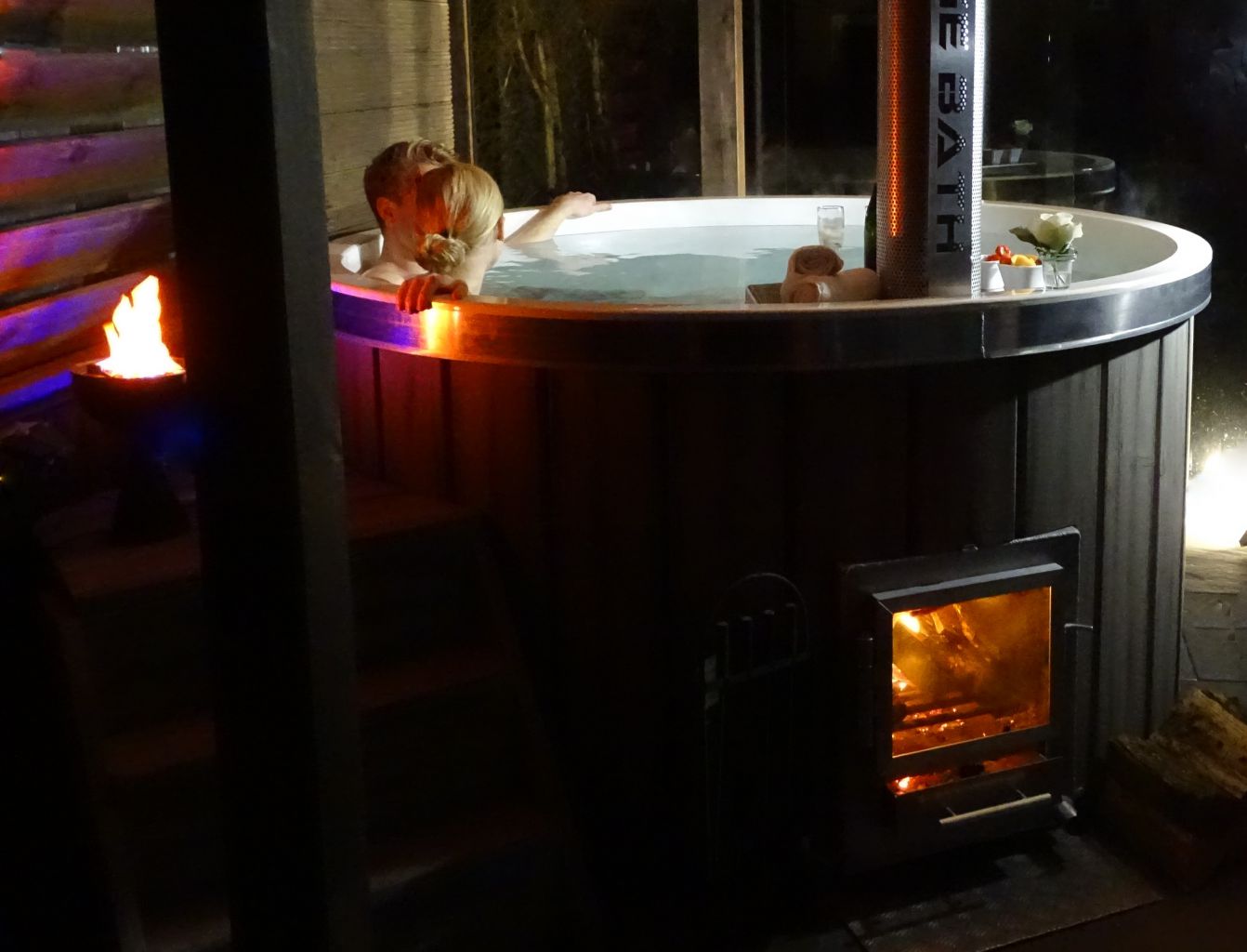 Lounge Bath lease